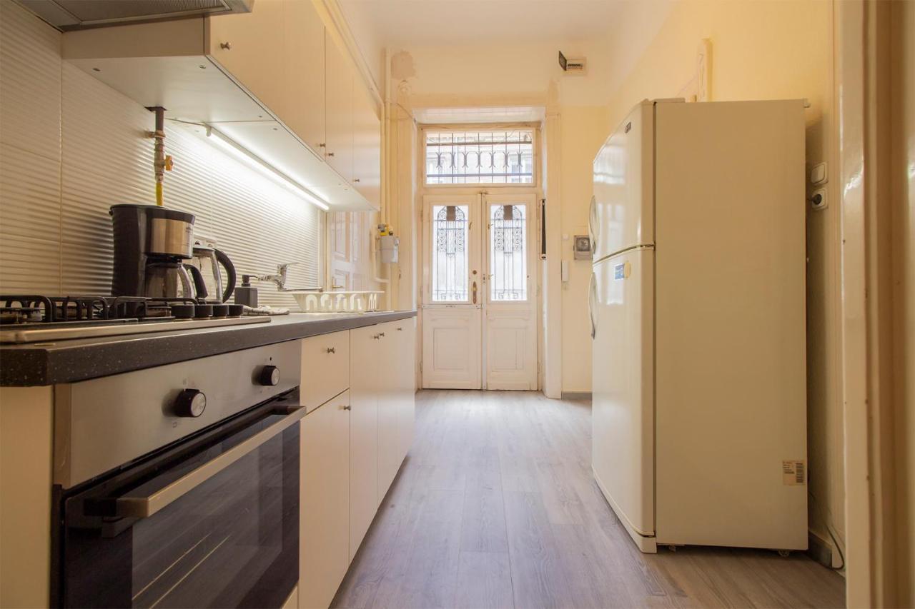 Joseph Boulevard - 3bdr, 2bath, 8ppl * Budapeszt