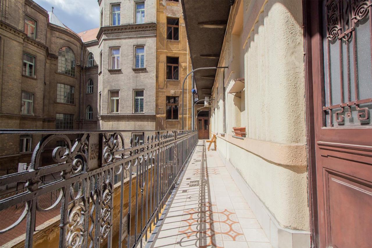 Lejlighed Joseph Boulevard - 3bdr, 2bath, 8ppl *