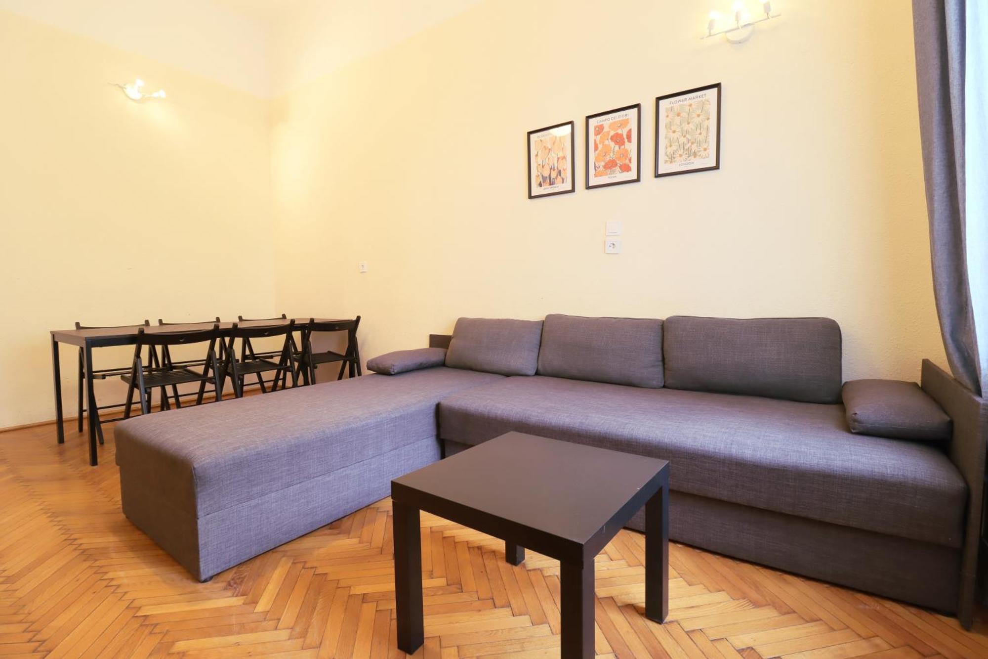 Lejlighed Joseph Boulevard - 3bdr, 2bath, 8ppl