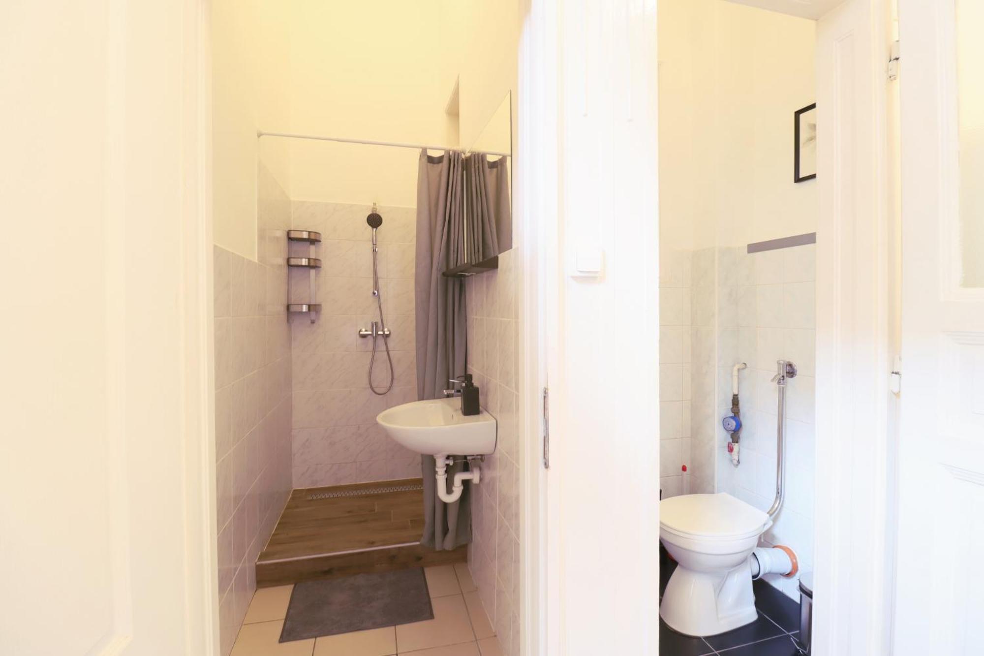 Lejlighed Joseph Boulevard - 3bdr, 2bath, 8ppl *