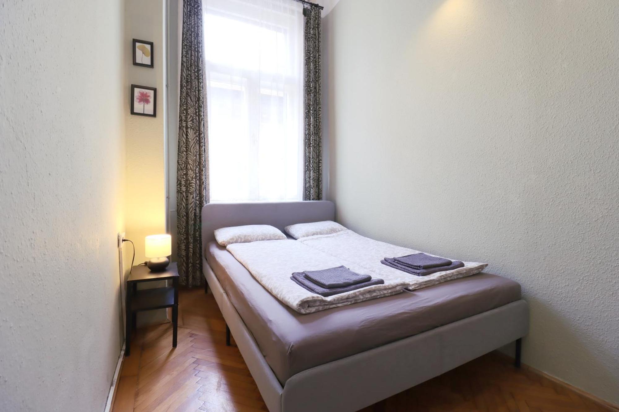 Lejlighed Joseph Boulevard - 3bdr, 2bath, 8ppl
